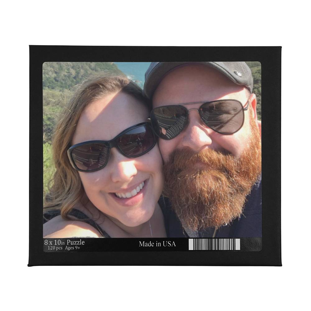 Puzzle family pictures on a puzzle