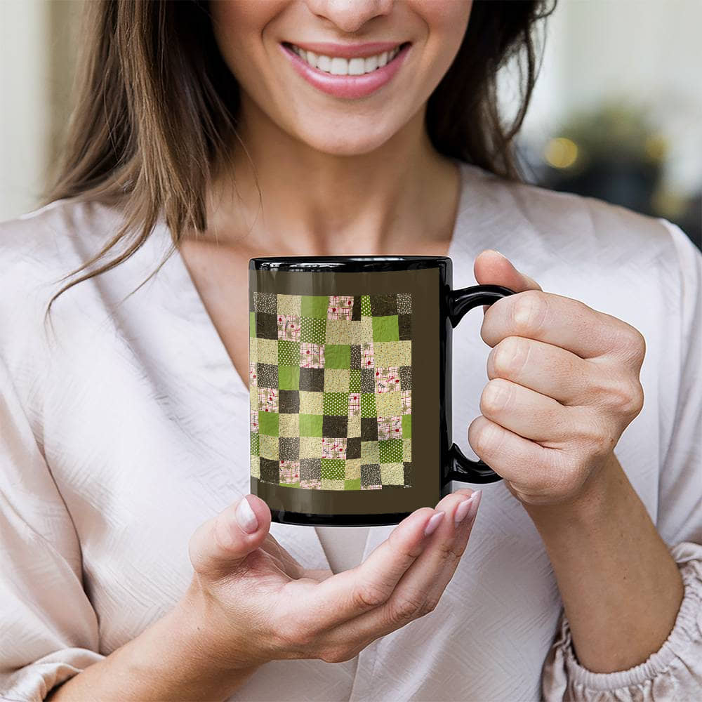 Green quilt for Black Ceramic Mug Black border
